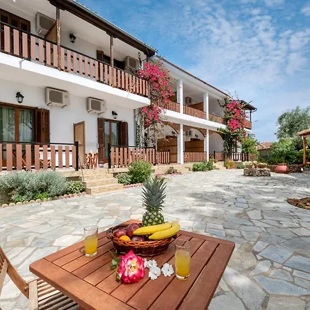 Vergonis Studios Koropi Exterior photo